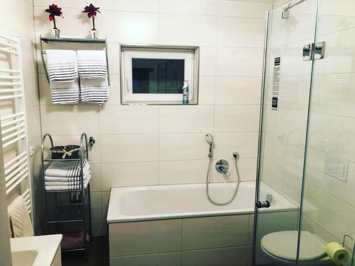 Vasari Ferienwohnung เมียร์สบวร์ก ภายนอก รูปภาพ
