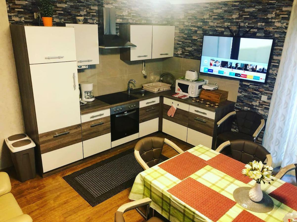 Vasari Ferienwohnung เมียร์สบวร์ก ภายนอก รูปภาพ